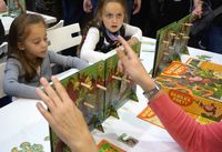 2276010 Banana Party