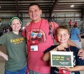 2652883 Cache Me If You Can!: The Geocaching Board Game
