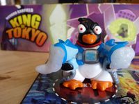 1736772 King of Tokyo: Space Penguin (promo character)