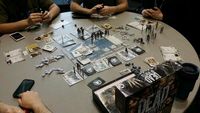 1995893 Dead of Winter: A Crossroads Game