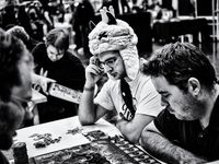 2706577 Queen's Architect 