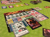 4239453 Paramedics: Clear!