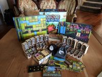 4701817 Quodd Heroes