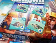 6756999 Quadropolis: Servizio Pubblico