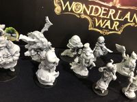 5101739 Wonderland's War Deluxe Edition + Premium Chips