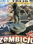 6112914 Zombicide (2nd Edition): Danny Trejo – Badass Survivor and Zombie Set