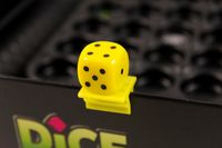 6913470 Dice Flick
