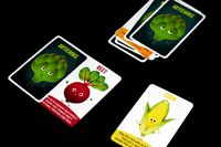 5448645 Abbasso i Carciofi: un gioco di carte  senza cuore.
