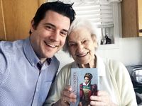 5441914 Queen of Scots Card Game