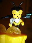341784 Bobbin' Bumblebee