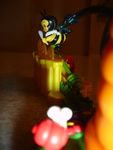 341786 Bobbin' Bumblebee