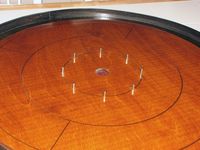 1055003 Crokinole: Edizione Limitata (Bordeaux/Acajou) Mogano