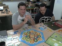 1282903 I Coloni di Catan: Città e Cavalieri (Edizione in Legno)